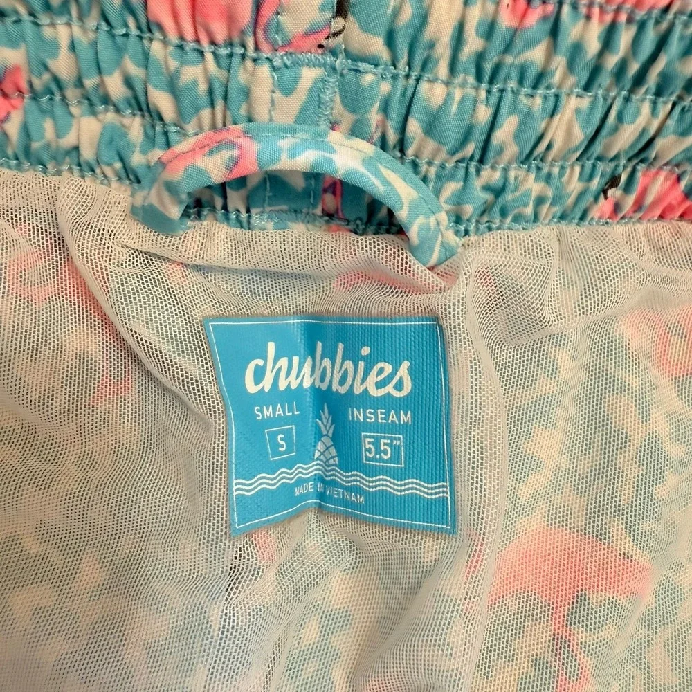 Chubbies men's blue pink flamingo swim trunks swim shorts men's  small‎